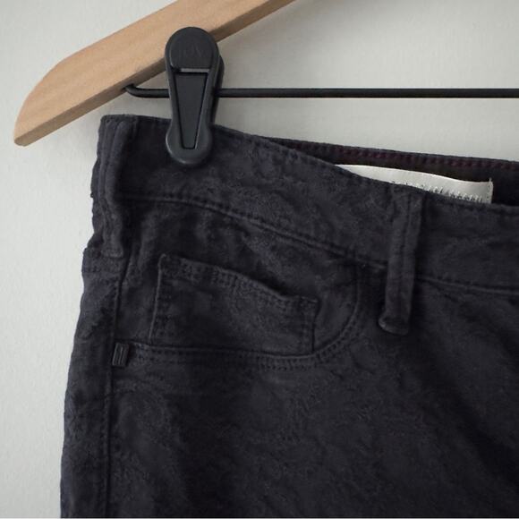 Pilcro and The Letterpress Anthropologie Serif Textured Jeans Black stretch zip - Picture 4 of 12